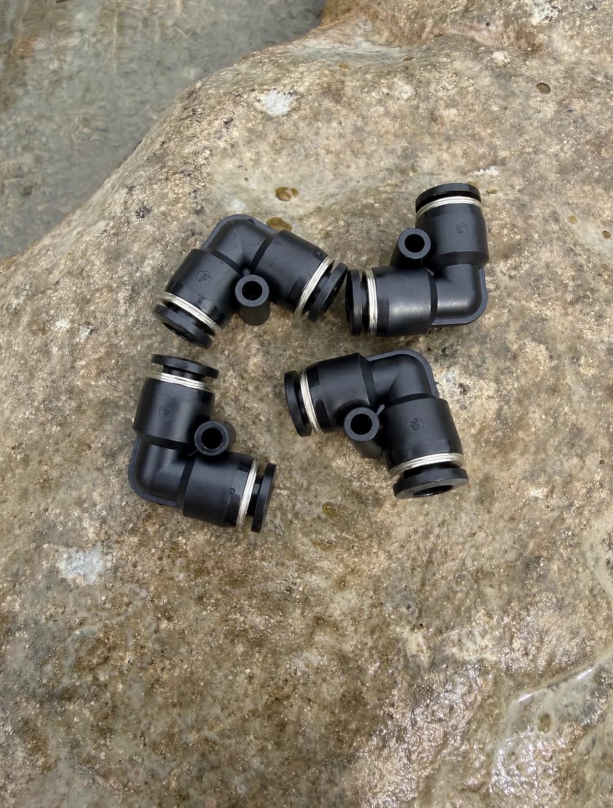Coudes à connexion rapide 6 mm — lot de 4